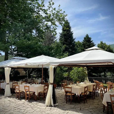Tenuta Montelaura Country house