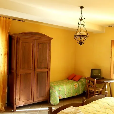 Country house Tenuta Montelaura